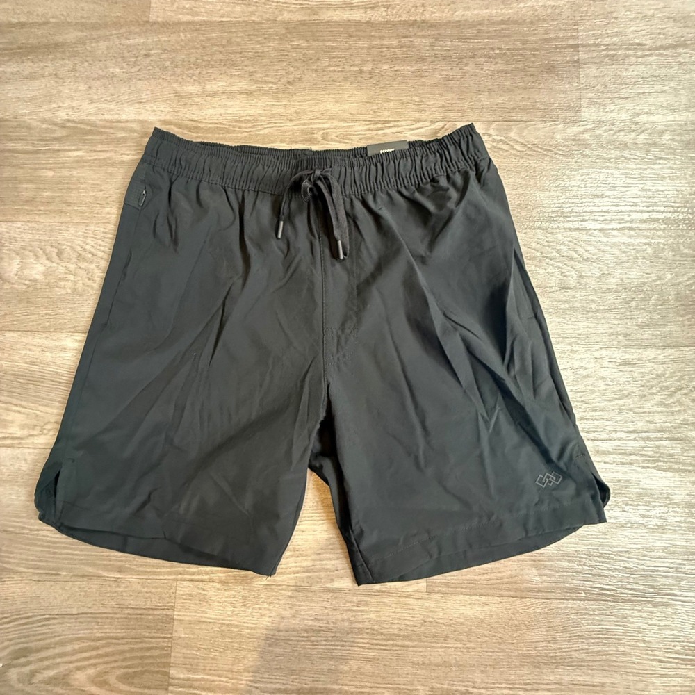 LEG3ND Mens Athletic Fit Shorts Black 7 Inch Inseam Size Small NWT